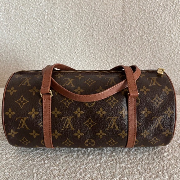 Authentic Louis Vuitton Papillon 30 Monogram - Picture 10 of 16